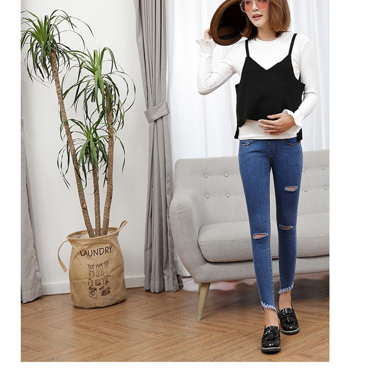 Asymmetric-stretch-hole-maternity-jeans