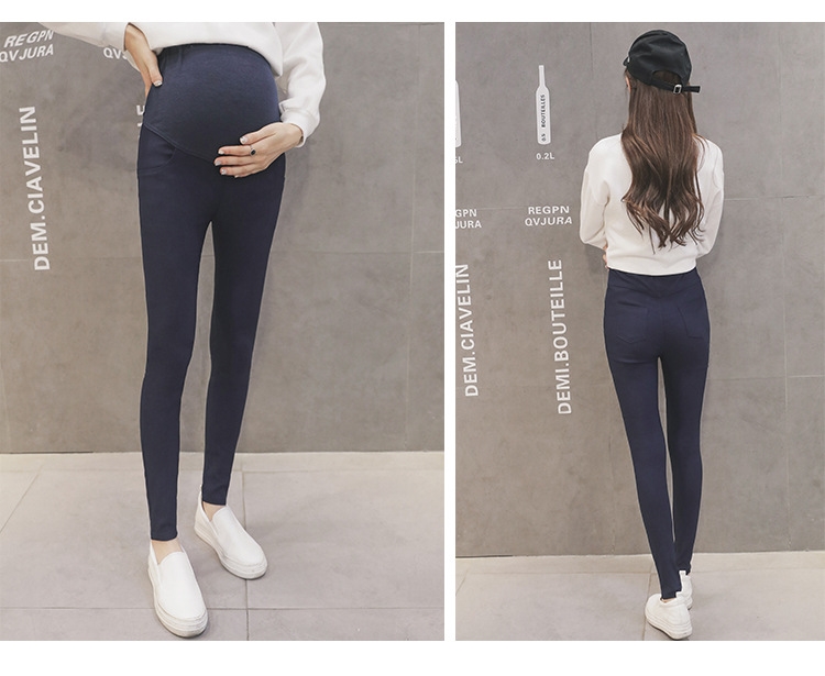 Broken-hole-stretch-pregnant-jeans