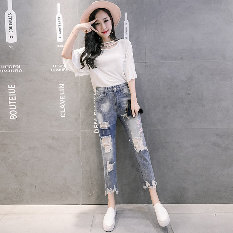 Chinese-embroidered-hole-flash-straight-jeans