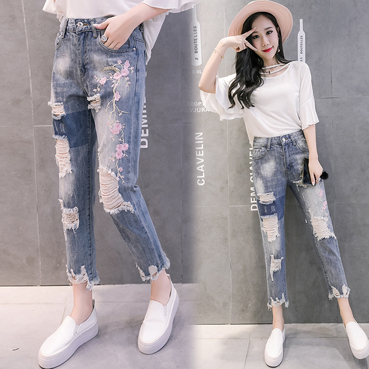 Chinese-embroidered-hole-flash-straight-jeans