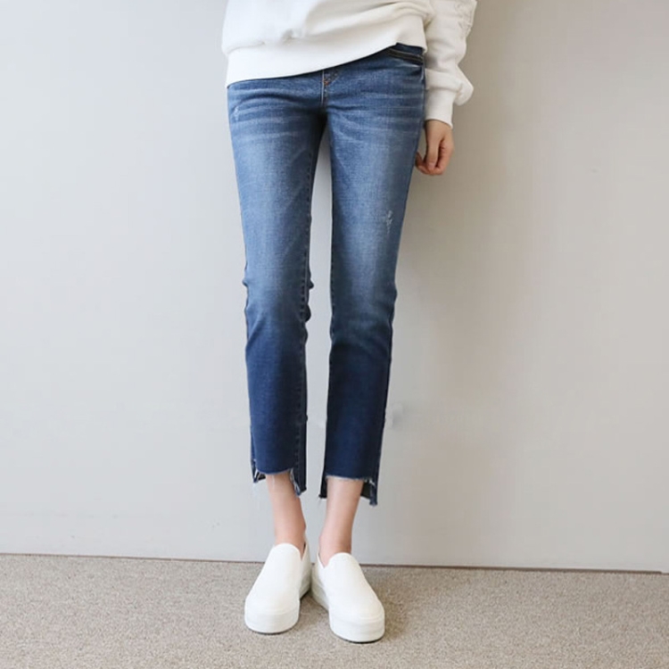 Irregular-foot-nines-pregnant-jeans