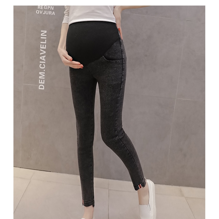 Thin-ribbon-snowflake-pregnant-woman-jeans