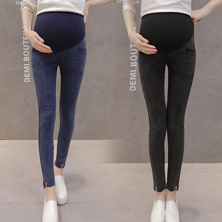 Thin-ribbon-snowflake-pregnant-woman-jeans