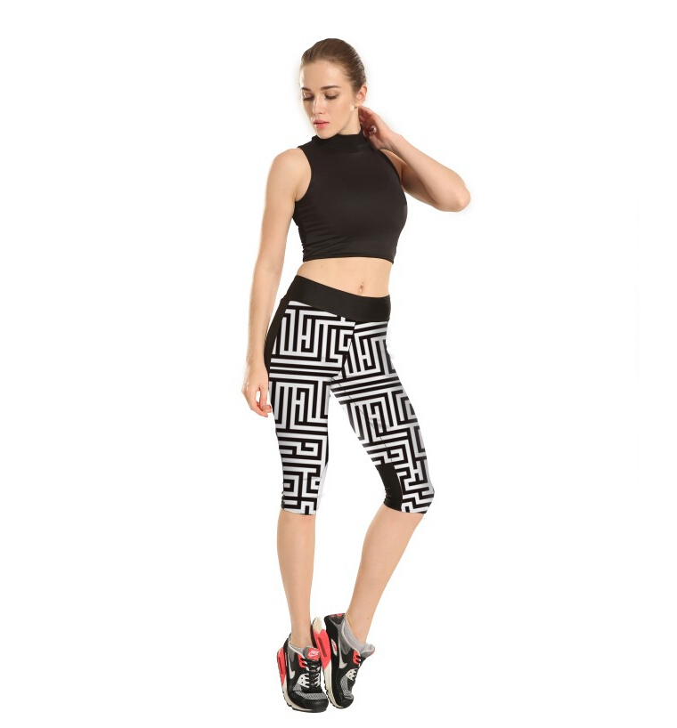 Black-white-labyrinth-grain-printing-tall-waist-7-points-movement-pant-wholesale