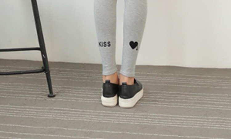 Female-kiss-word-pattern-cotton-legging-wholesale