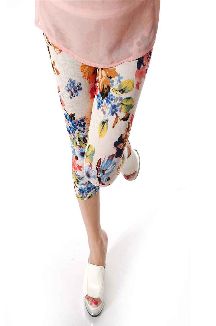 Floral-printed-sexy-ladies-capri-leggings