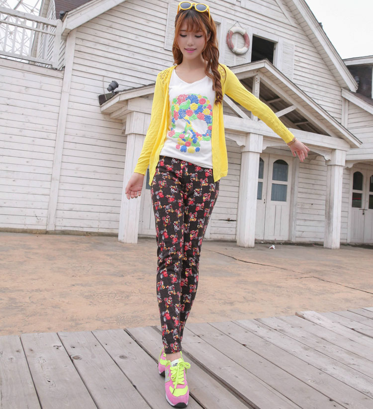 Retro-pattern-spandex-leggings-wholesale