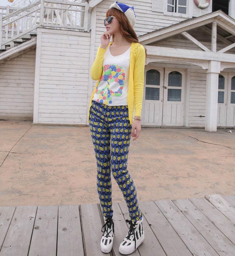 Retro-pattern-spandex-leggings-wholesale