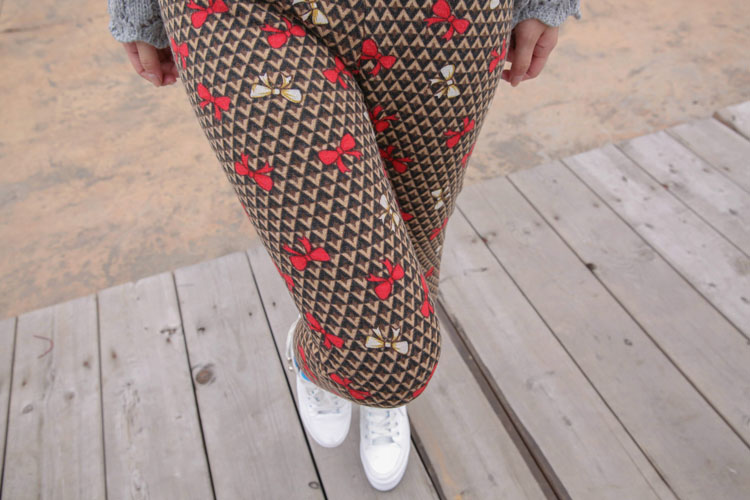Retro-pattern-spandex-leggings-wholesale