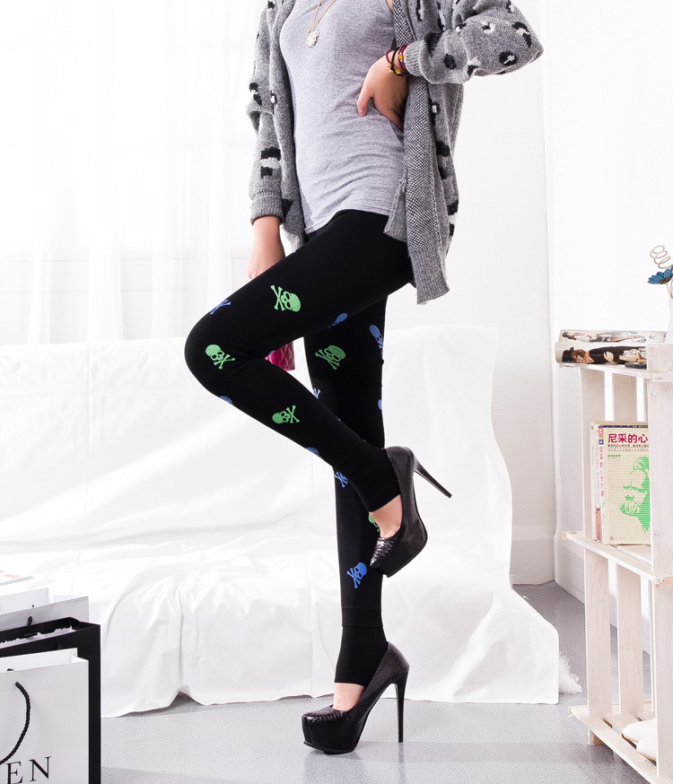 Skull-head-knitted-thick-fleece-lined-leggings