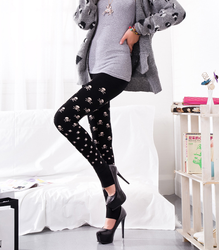 Skull-head-knitted-thick-fleece-lined-leggings