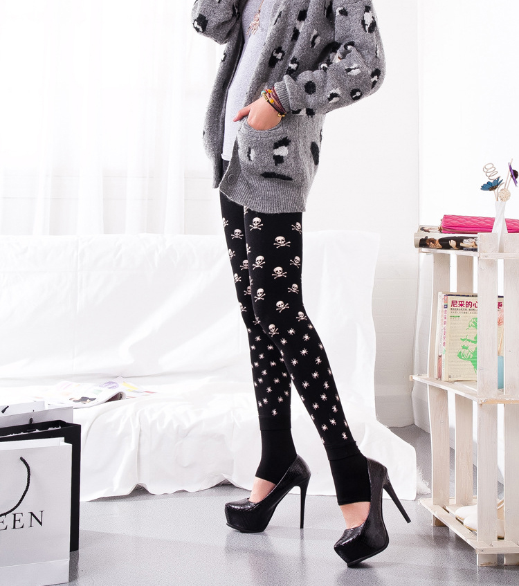 Skull-head-knitted-thick-fleece-lined-leggings