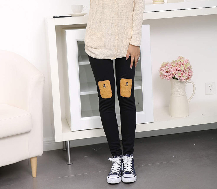 Wholesale-embroidery-leggings