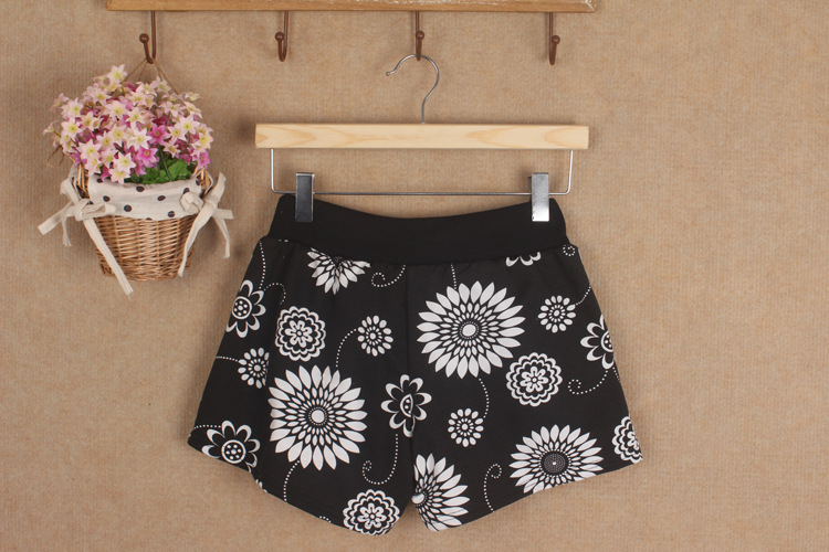 Wholesale-floral-short-leggings