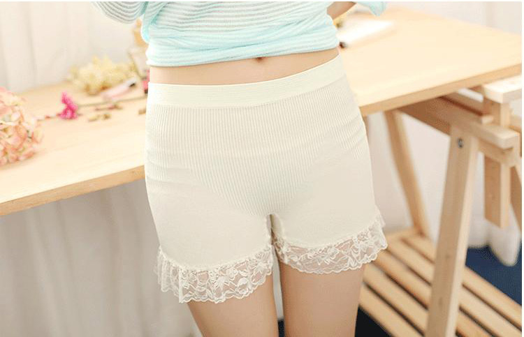 Wholesale-knitted-lace-shorts