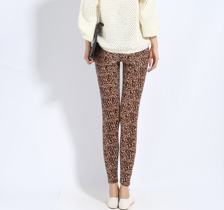 Wholesale-women-cashmere-leggings-leopard