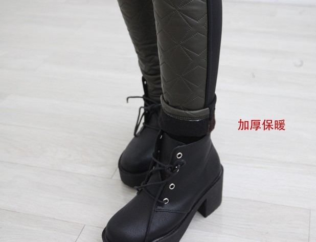 Women-leather-leggings-pants-wholesale