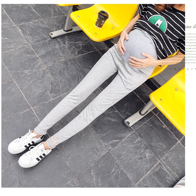 fashionable-thin-feet-maternity-leggings