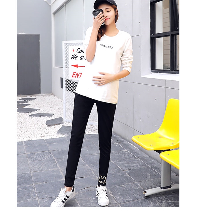 fashionable-thin-feet-maternity-leggings