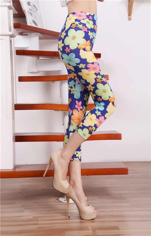 wholesale-colored-flowers-women-spandex-leggings