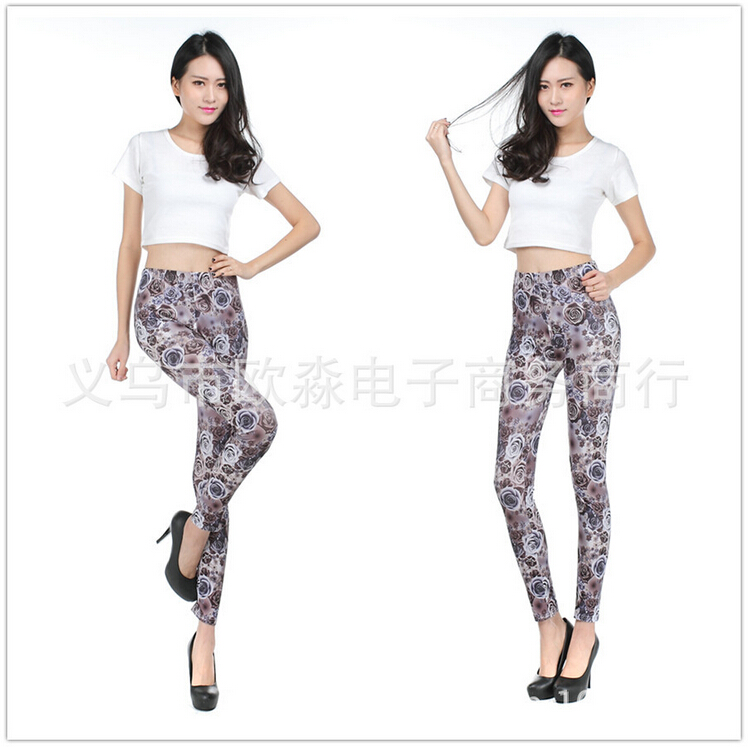 Female-popular-color-roses-printed-leggings-wholesale