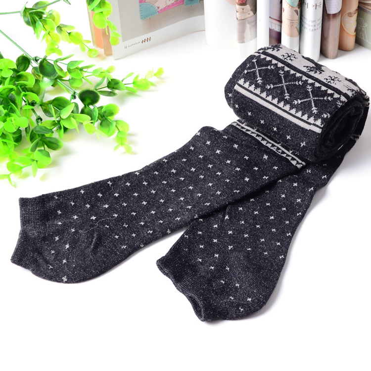 Geometric-pattern-cashmere-leggings-with-foot-socks-wholesale