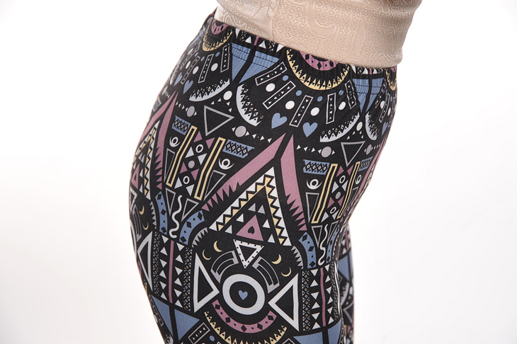 Maya-pattern-printing-spandex-leggings