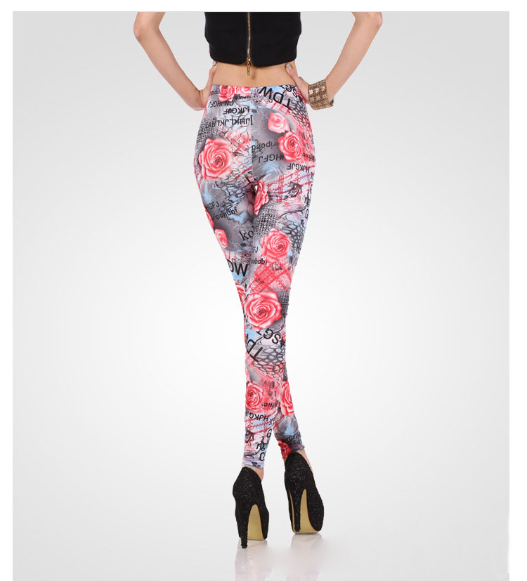 Red-rose-print-black-and-white-striped-leggings