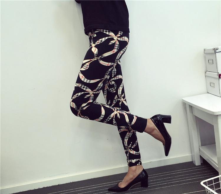 Women-graffiti-leggings-wholesale