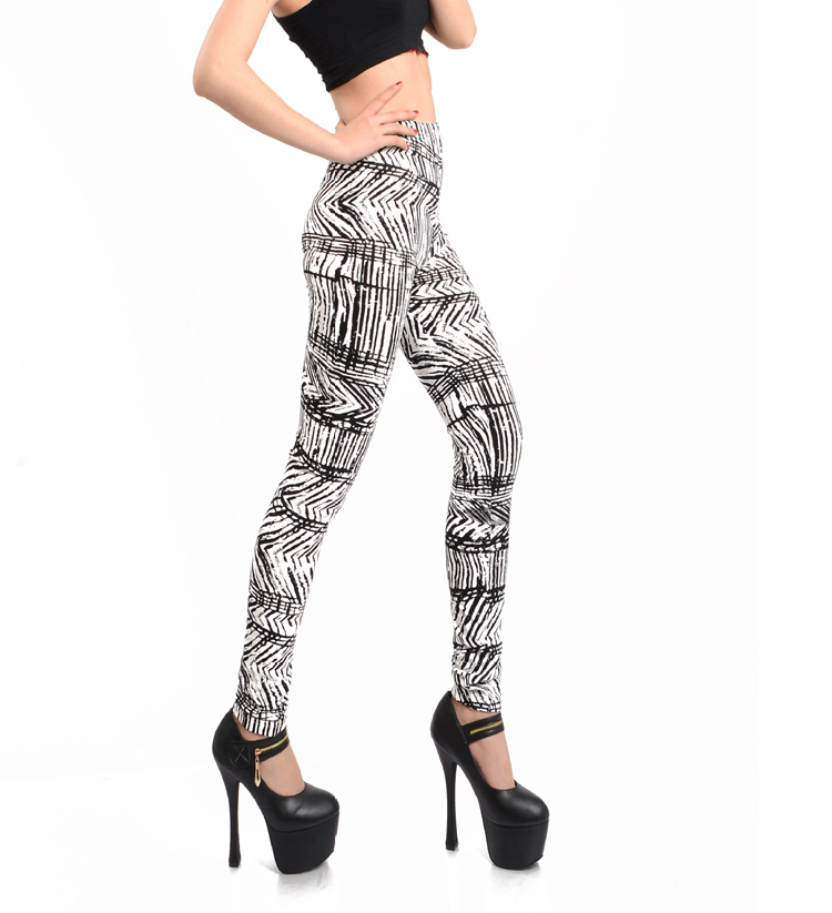 Black-and-white-marble-stamp-Black-milk-Leggings