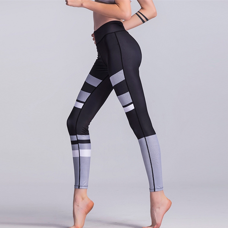 Black-white-sports-fitness-3D-printing-yoga-pants