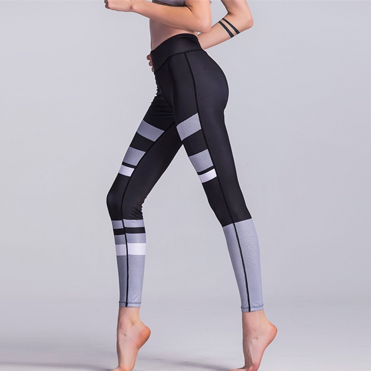 Black-white-sports-fitness-3D-printing-yoga-pants
