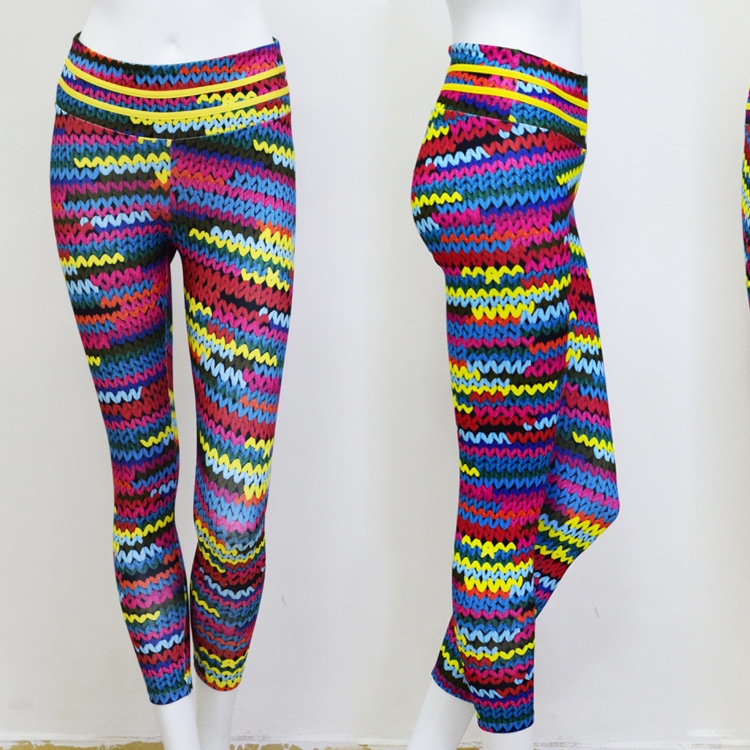 Digital-color-printed-bottom-hip-yoga-pants