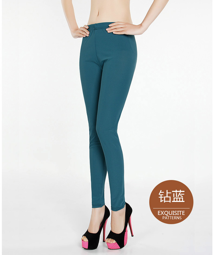 Wholesale-embroidered-leggings-women