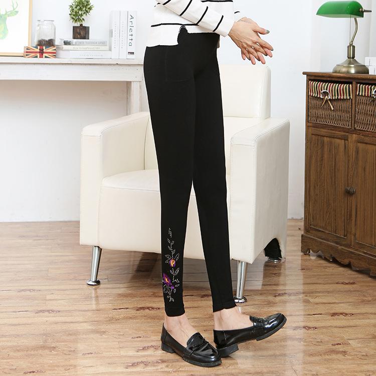 Wholesale-embroidered-women-leggings