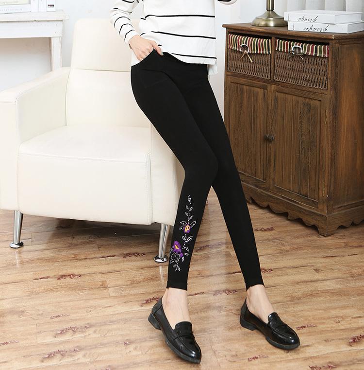 Wholesale-embroidered-women-leggings