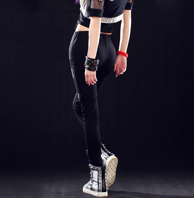 Womens-shiny-black-leggings