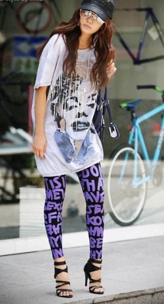 alphabet-printing-skinny-leggings