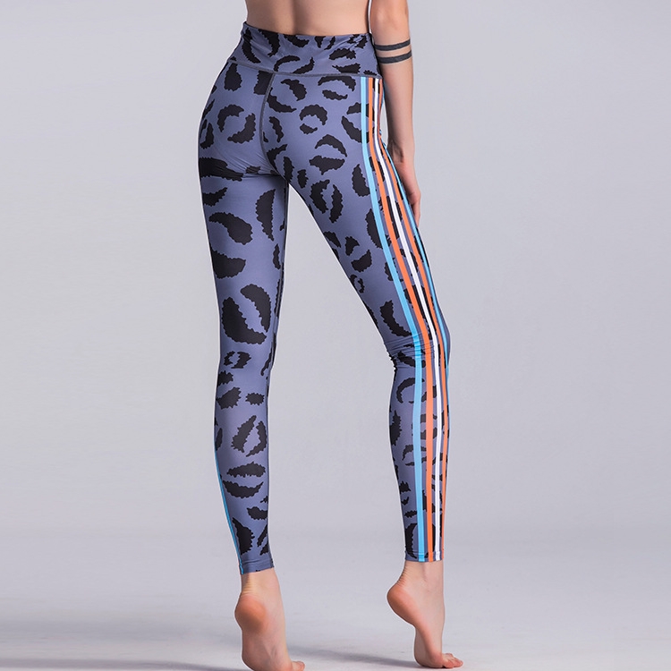 ot-lip-print-yoga-leggings