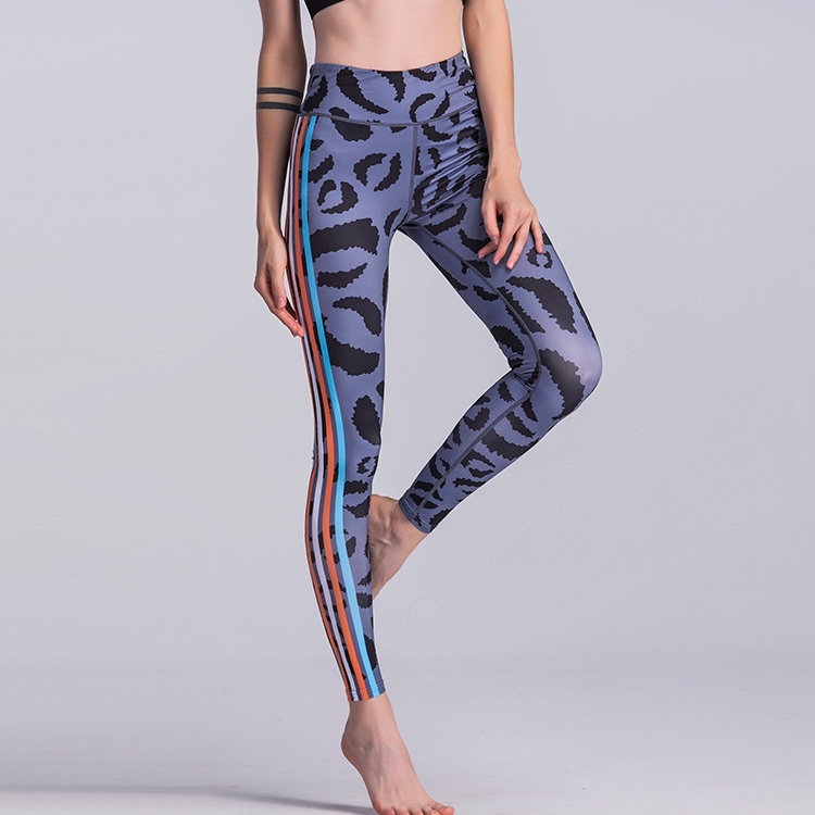 ot-lip-print-yoga-leggings