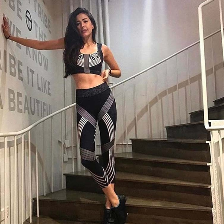 ot-stripe-printed-yoga-leggings