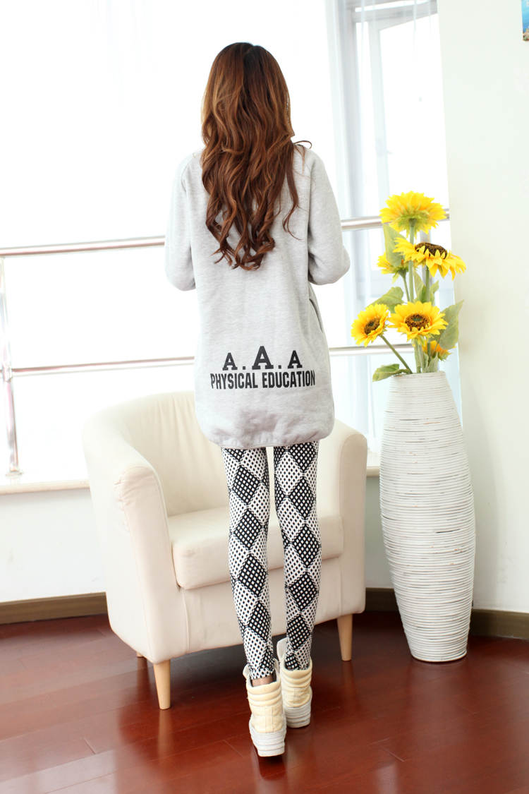 wholesale-Printed-in-black-and-white-checkered-trendy-leggings