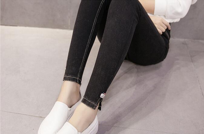 Diamond-stone-female-elastic-jeans-wholesale