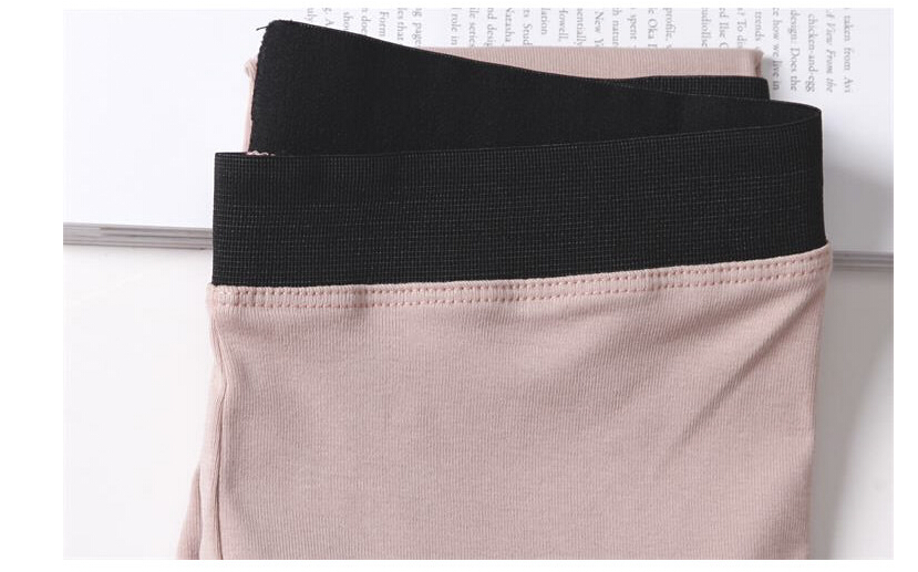 Elastic-waist-basic-model-show-thin-elastic-foot-trousers-wholesale