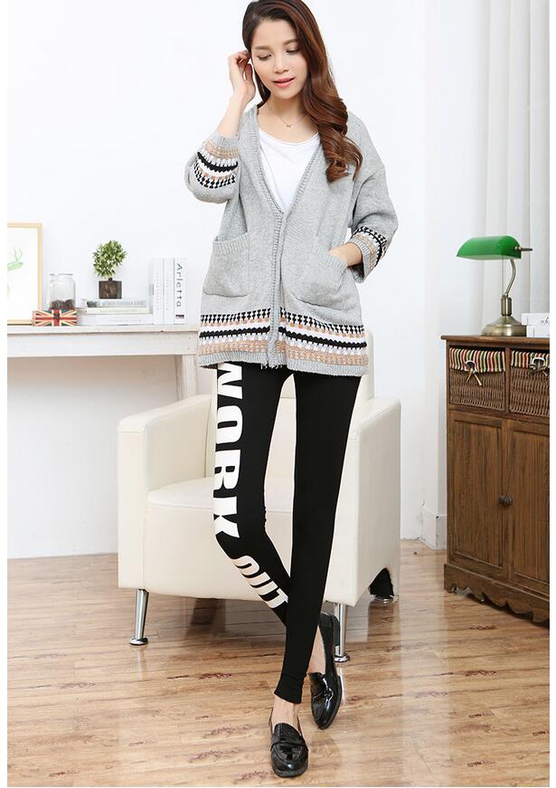 English-letters-feet-nine-points-leggings-wholesale