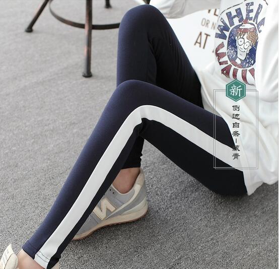 Female-side-white-feet-pants-nine-points-wholesale