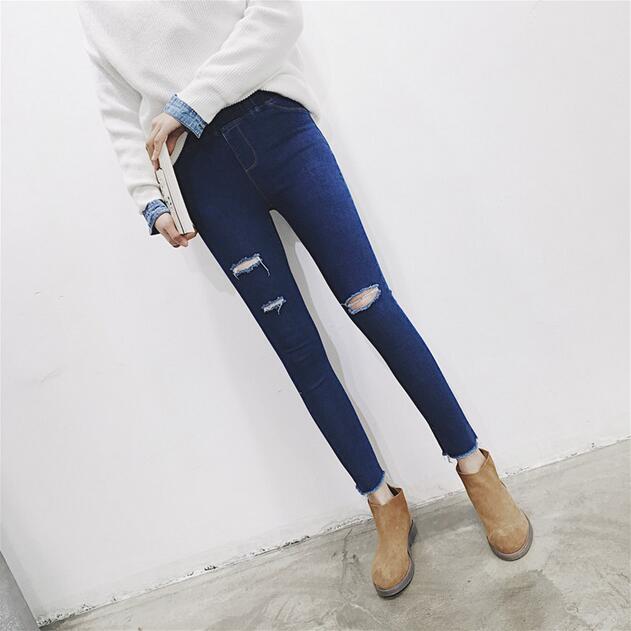 Knee-hole-female-stretch-jeans-wholesale